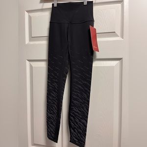 Lululemon Wunder Under HR Tight 25” black with gray accent. Size 0. NWT.